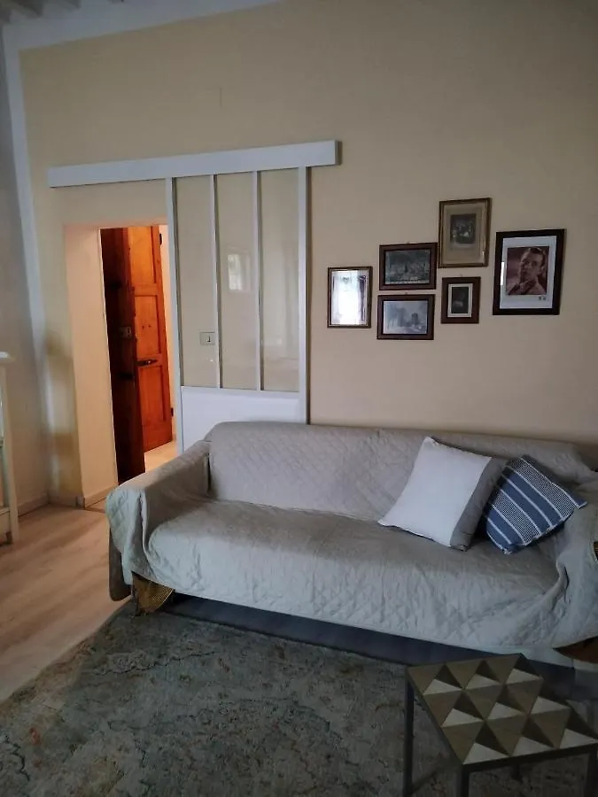 Apartment Green House Di Giovanna Pisa